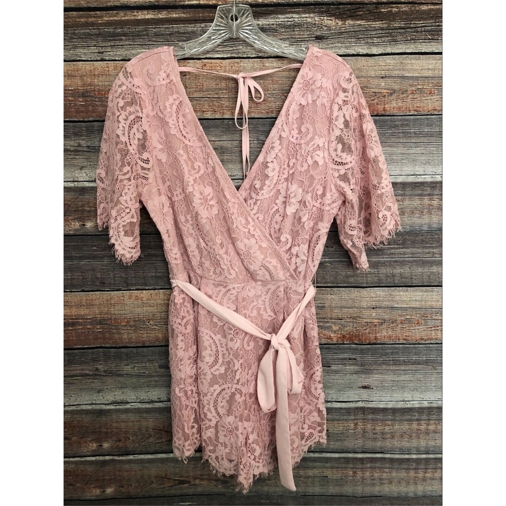 Francescas Size Large Pink Lace Crossover V Neck Cutout Romper